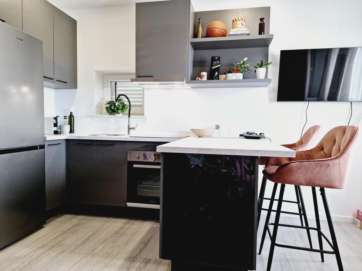 Apartman Maja **** Lejlighed Šibenik Eksteriør billede